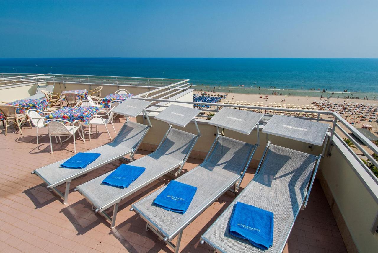 Hotel Atlantic Giulianova Eksteriør billede