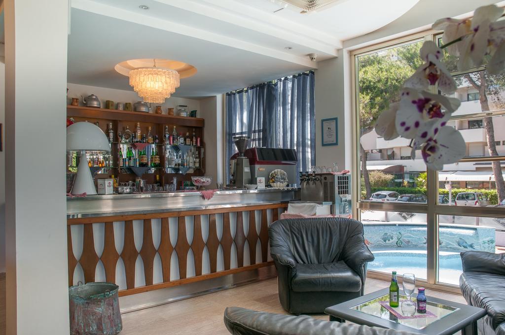 Hotel Atlantic Giulianova Eksteriør billede